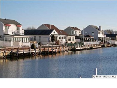 54 Topsail Ct, Bayville, NJ 08721 - photo 3