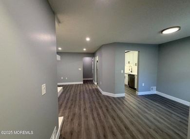 108 Violet Ln unit 108, Jackson, NJ 08527 - photo 4