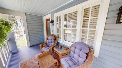 Sunroom with plenty of natural light