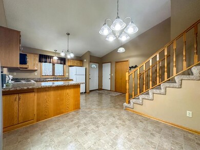 1610 2nd Ave N, Sauk Rapids, MN 56379 - photo 3