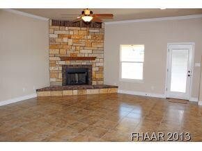 1101 Wren Cir, Copperas Cove, TX 76522 - photo 2