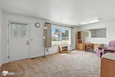 275 Hoyt St, Anchorage, AK 99508 - photo 4