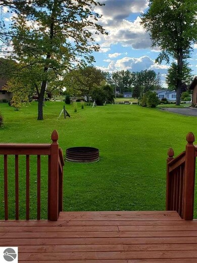 426 E Allen Ct, Au Gres, MI 48703 - photo 4