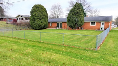 104 Elmridge Rd, Mansfield, OH 44907 - photo 2