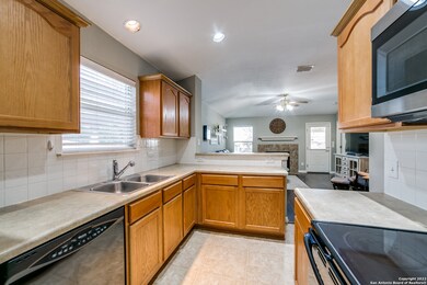 10815 Gallop Falls, San Antonio, TX 78254 - photo 6