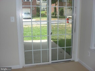 20389 Fallsway Terrace unit 53, Sterling, VA 20165 - photo 3