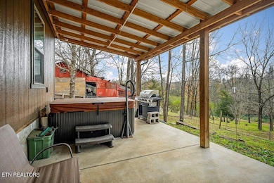 301 W Everett St, Sparta, TN 38583 - photo 2