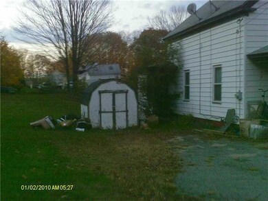 13 Judson St, Mechanic Falls, ME 04256 - photo 4