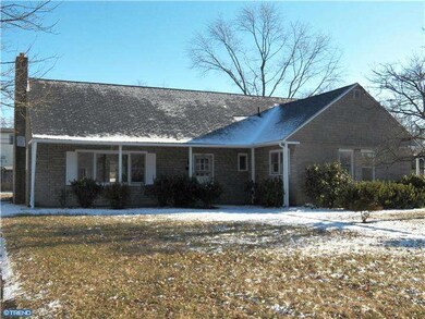 227 W Brookhaven Rd, Brookhaven, PA 19015 - photo 2