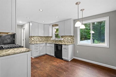 3 Skyline Dr unit 30, Amherst, NH 03031 - photo 3