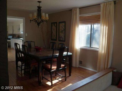 10523 Arrowood St, Fairfax, VA 22032 - photo 5