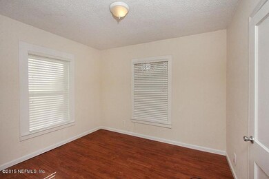 5525 Arva Cir, Jacksonville, FL 32244 - photo 7