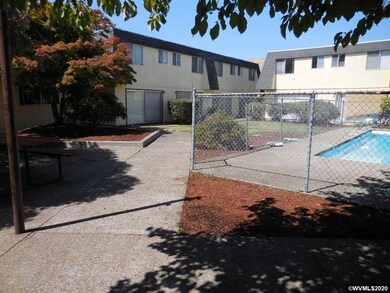 935 NW Hobart Ave, Corvallis, OR 97330 - photo 4