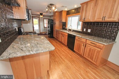 19 Edgehill Dr, Boyertown, PA 19512 - photo 5