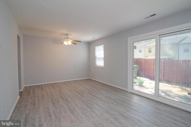 130 Oak Dr, Stafford, VA 22554 - photo 4