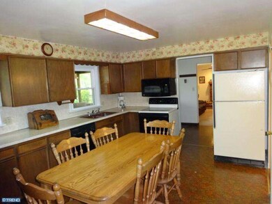 520 Oak Park Rd, Hatfield, PA 19440 - photo 7