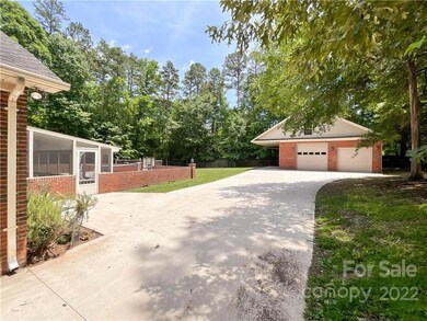 4045 Dakeita Cir, Concord, NC 28025 - photo 5