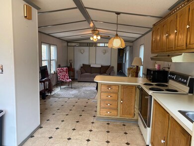 83 West St, Gardiner, ME 04345 - photo 6