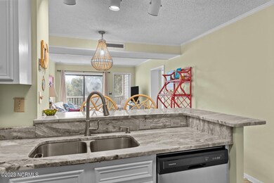 2509 W Ft MacOn Rd W unit 104-B, Atlantic Beach, NC 28512 - photo 5