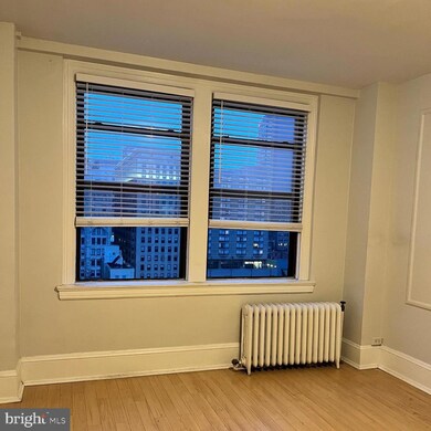 1324 00 Locust St unit 1108, Philadelphia, PA 19107 - photo 7