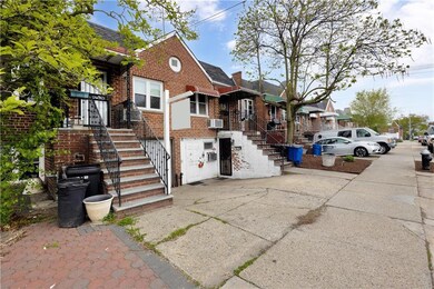 5930 164th St, Fresh Meadows, NY 11365 - photo 3