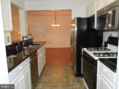 2056 Quaker Way unit 10, Annapolis, MD 21401 - photo 3
