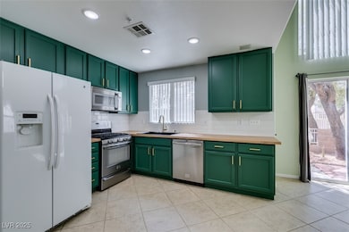 2927 Sapphire Sands Ct, North Las Vegas, NV 89031 - photo 6