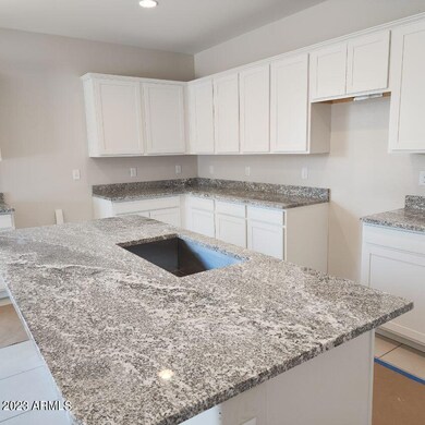 Gorgeous Granite at Kitchen