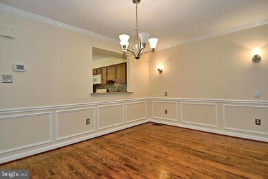 9004 Daum Ct, Springfield, VA 22153 - photo 7