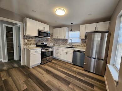 4800 W Green Tree Rd, Milwaukee, WI 53223 - photo 6