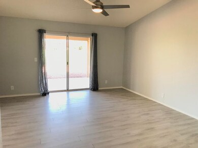 family room (2)