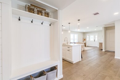 5012-1/2 Farmer Rd, Alvin, TX 77511 - photo 7