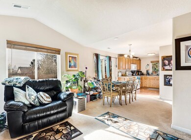 2846 SW Cascade Ave - 5
