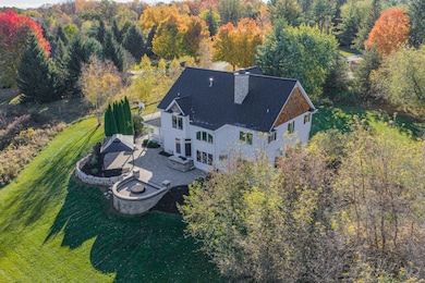 11012 Cedar Creek Rd, Cedarburg, WI 53012 - photo 3