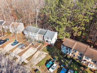 7260 Shellburne Dr, Raleigh, NC 27612 - photo 3