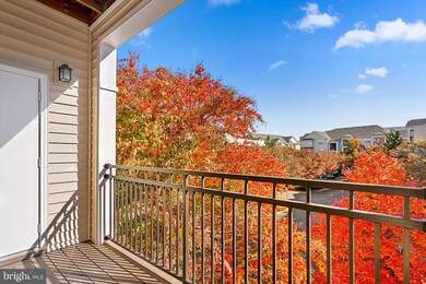 12933 Centre Park Cir unit 301, Herndon, VA 20171 - photo 4