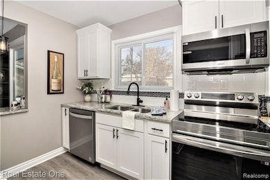 17638 New Hampshire Dr, Southfield, MI 48075 - photo 6