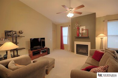 2408 S River Rock Dr, Papillion, NE 68046 - photo 6