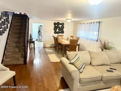 880 N Church St, Hazleton, PA 18201 - photo 5