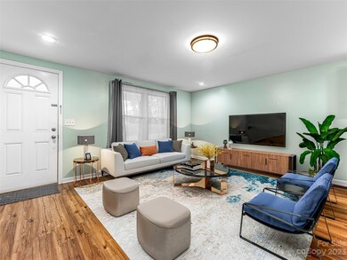 110 Oakhurst St, Hendersonville, NC 28792 - photo 7