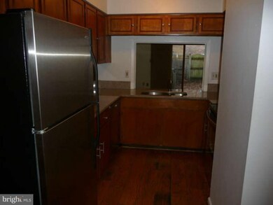 8327 Kingsgate Rd unit 522, Springfield, VA 22152 - photo 3