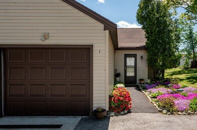 1 Dustin Homestead unit 1, Rochester, NH 03867 - photo 4