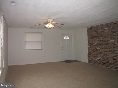 1011 Thomas Rd, Glen Burnie, MD 21060 - photo 4