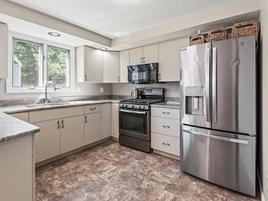 1830 Main St unit 29, Tewksbury, MA 01876 - photo 6