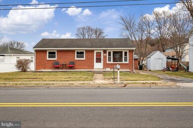 456 W Old Cross Rd, New Market, VA 22844 - photo 2