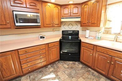 Kitchen - lots of cabinet and counter space