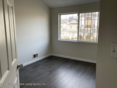 26 Skyline Dr, Staten Island, NY 10304 - photo 6