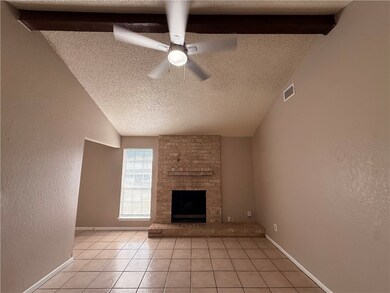 5018 Wingfoot Ln unit A, Corpus Christi, TX 78413 - photo 3