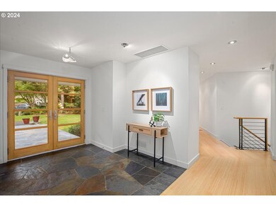 Entrance/Foyer