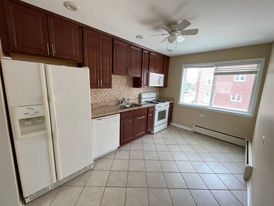 471 Laurel Ave unit C, Des Plaines, IL 60016 - photo 3